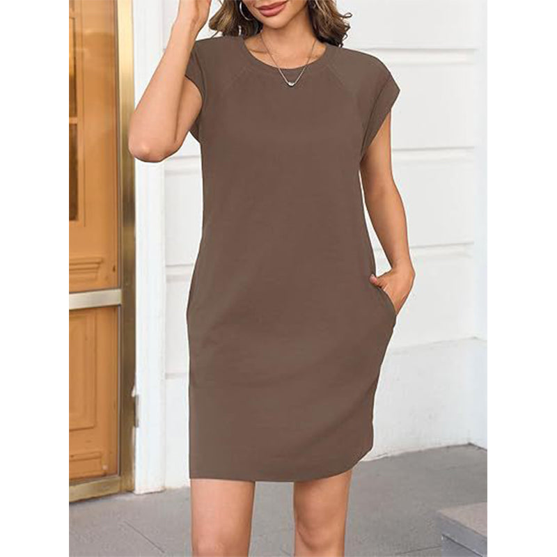The Clio Dress – A Classic Crew Neck That Goes With Everything
